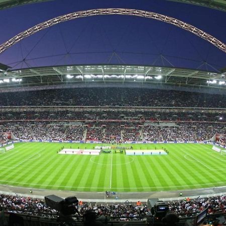 Euro Hotel Wembley Exterior foto